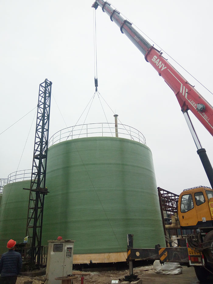 玻璃鋼纏繞罐廠家施工現場